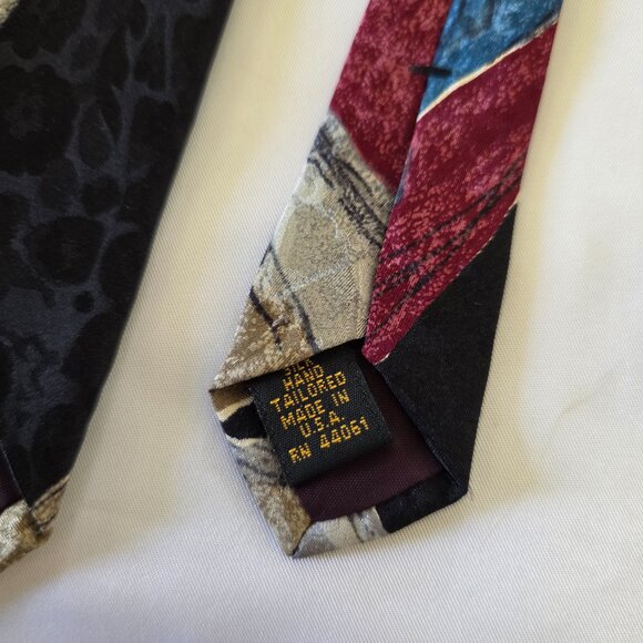 Vintage Jacobson's Silk Tie Blue, Red, Black & Tan Abstract Geometric Design - Picture 7 of 7